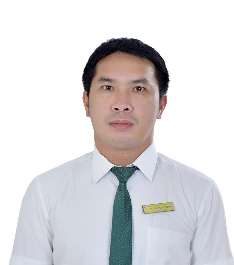 TS. Hồ Ngọc Vinh
