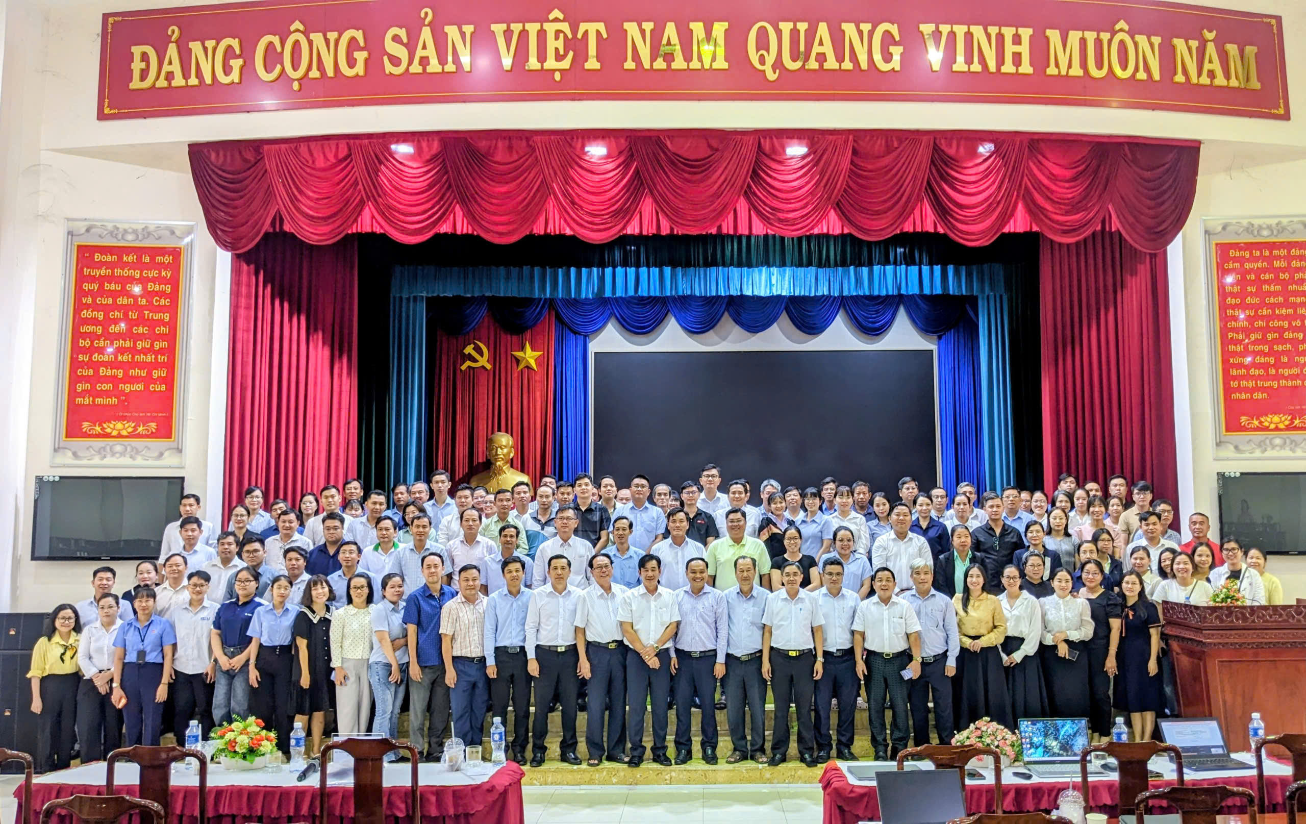 #Ngày2 Chuỗi hoạt động phụng sự xã hội – Đồng hành cùng TP.HCM phát triển bền vững